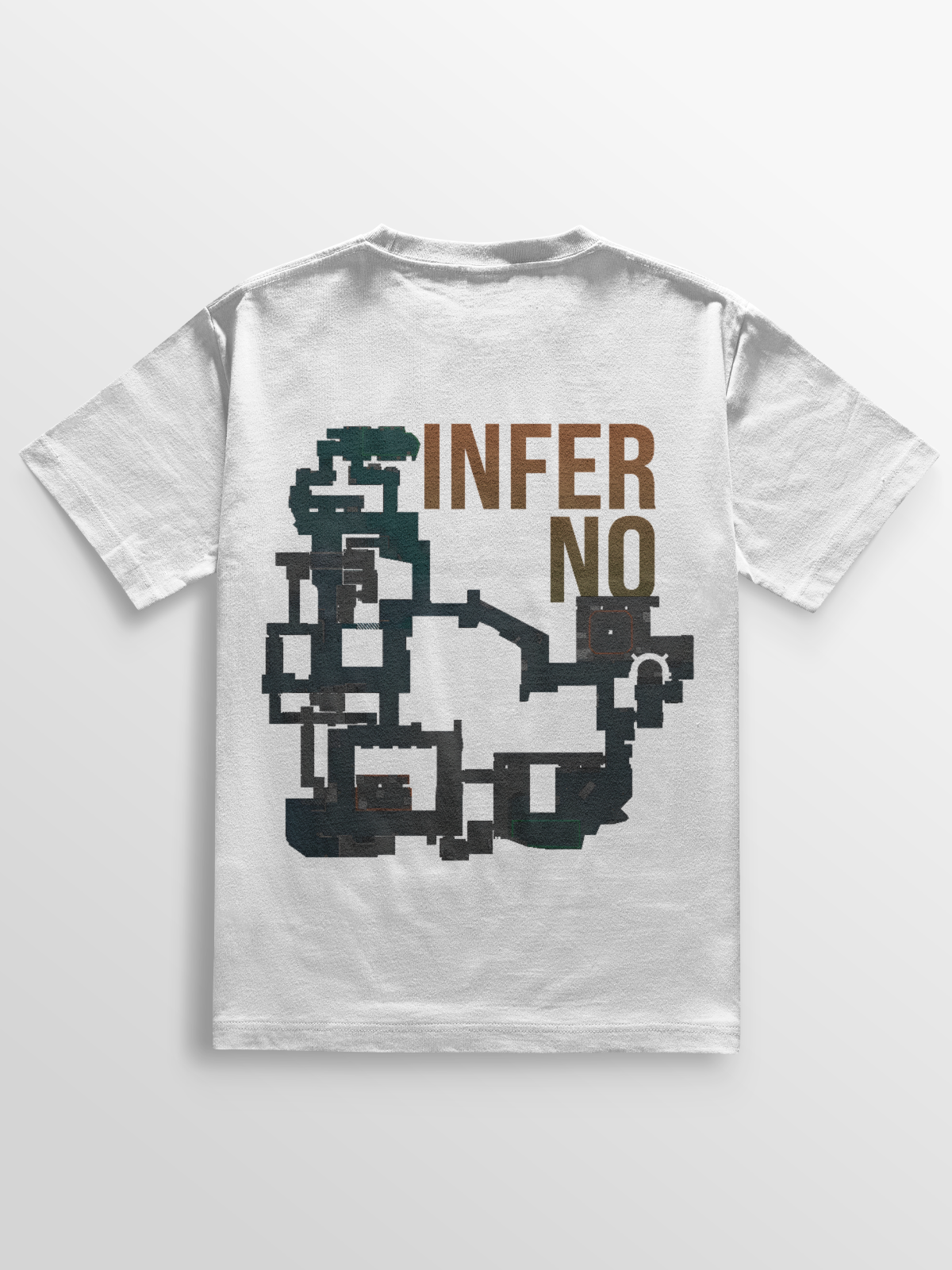 Camiseta com estampa de alta definição do mapa Inferno de Counter-Strike. Confeccionada em algodão penteado, com costura reforçada e visual ideal para quem vive o jogo dentro e fora do servidor.