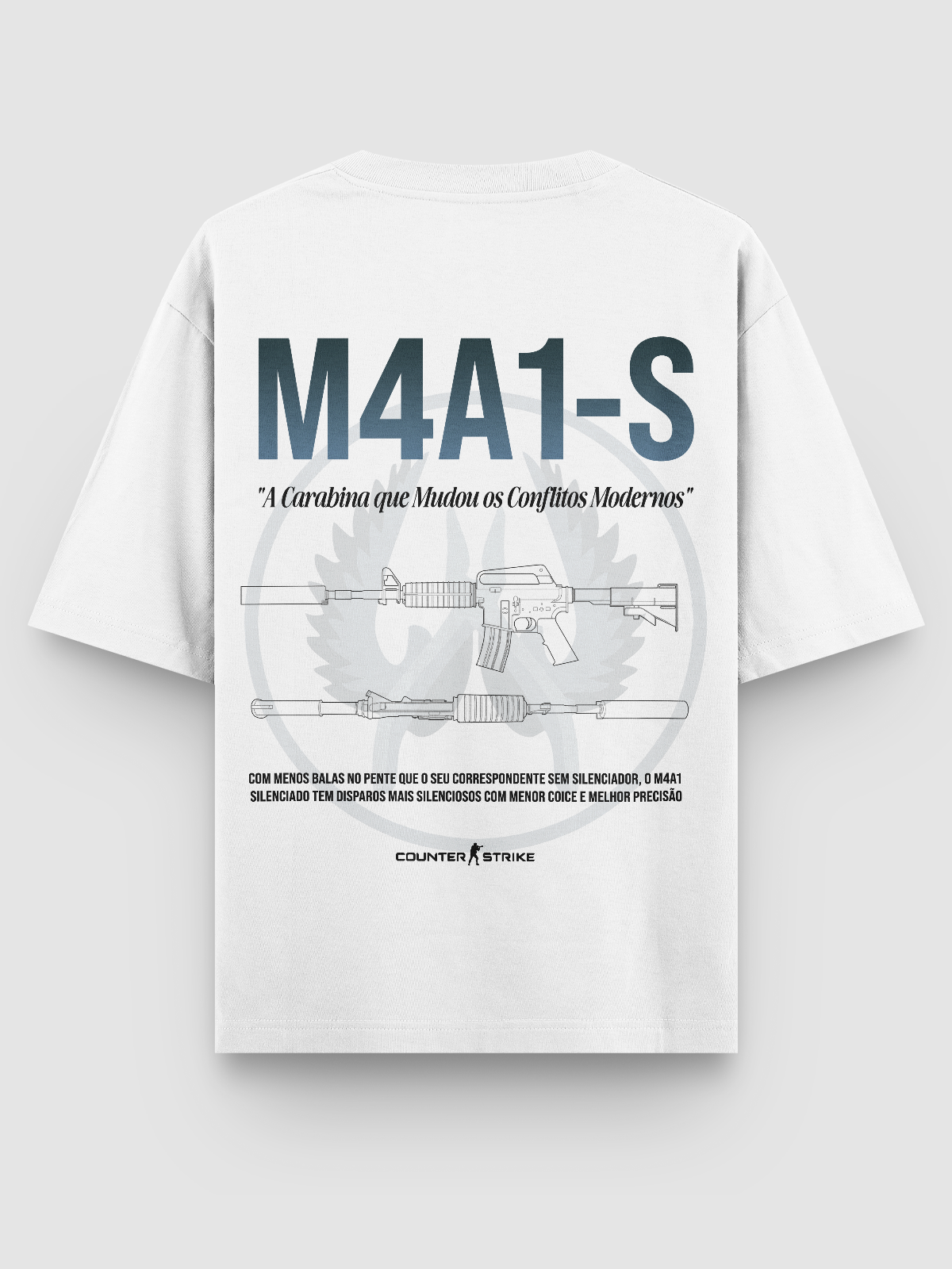 Camiseta Oversized M4A1-S Blueprint inspirada no Counter Strike, feita em algodão penteado com gramatura 170g/m², estampa DTF de alta definição e modelagem ajustada. Ideal para gamers que prezam por estilo e conforto.