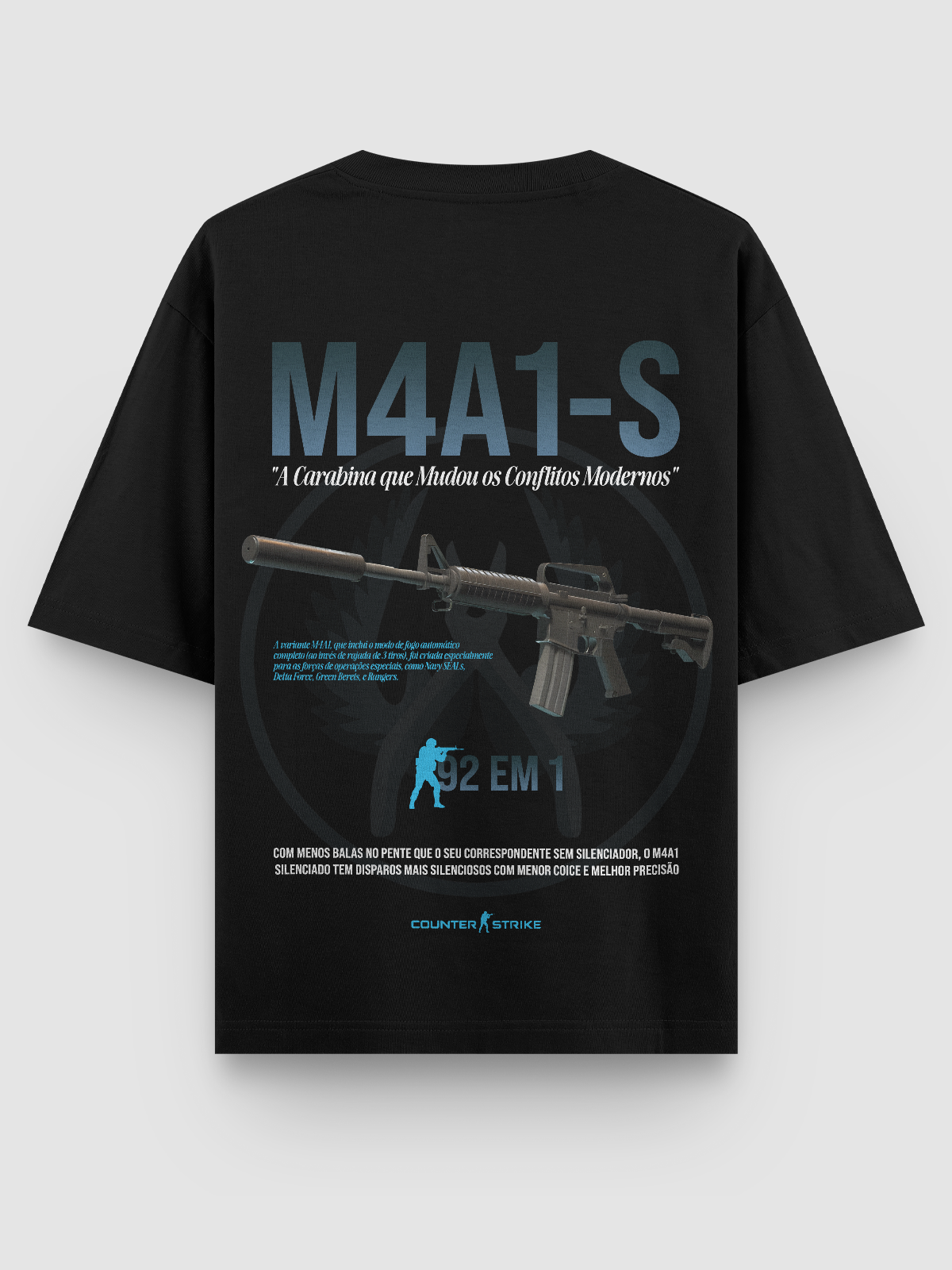 Camiseta Oversized gamer M4A1-S Counter Strike, confeccionada em algodão penteado 170g/m², modelagem ajustada e estampa DTF de alta definição. Ideal para fãs do FPS que buscam estilo e conforto no dia a dia.