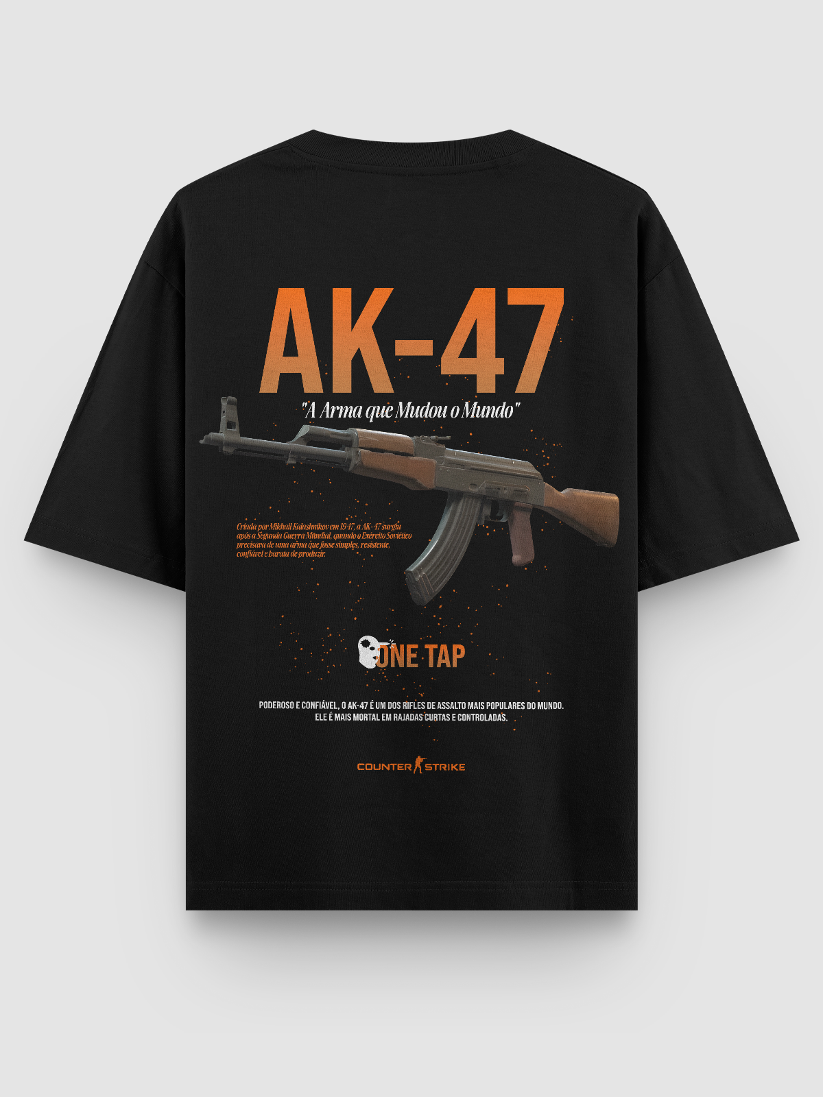 Camiseta Oversized AK-47 One Tap inspirada no Counter Strike, feita em algodão penteado com gramatura 170g/m², estampa DTF de alta definição e modelagem ajustada. Ideal para gamers que valorizam estilo e conforto.